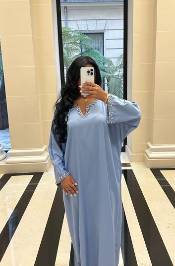 Robe Lady